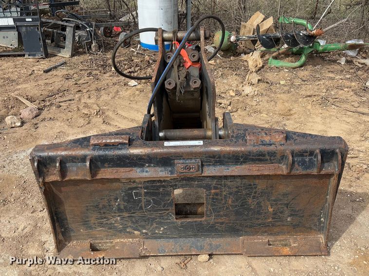 image for item FB3121 John Deere HB75 skid steer breaker