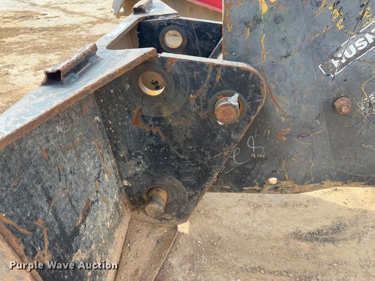 image for item FB3121 John Deere HB75 skid steer breaker