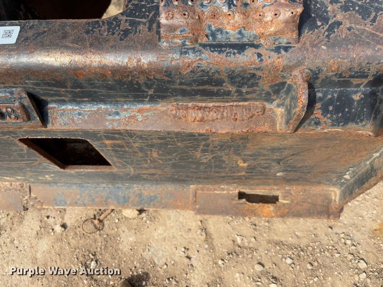 image for item FB3121 John Deere HB75 skid steer breaker