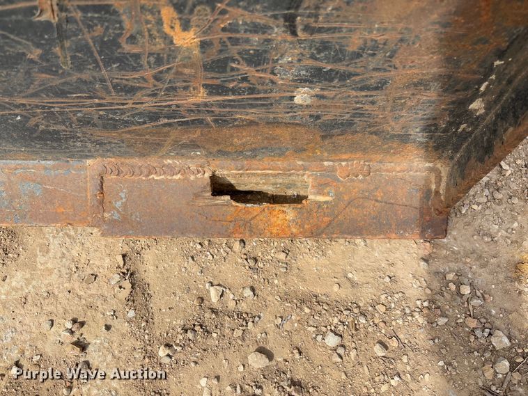 image for item FB3121 John Deere HB75 skid steer breaker