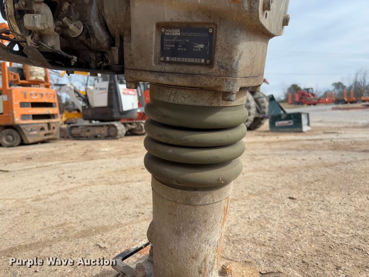 image for item FB3126 2018 Wacker Neuson BS50-4 plate compactor