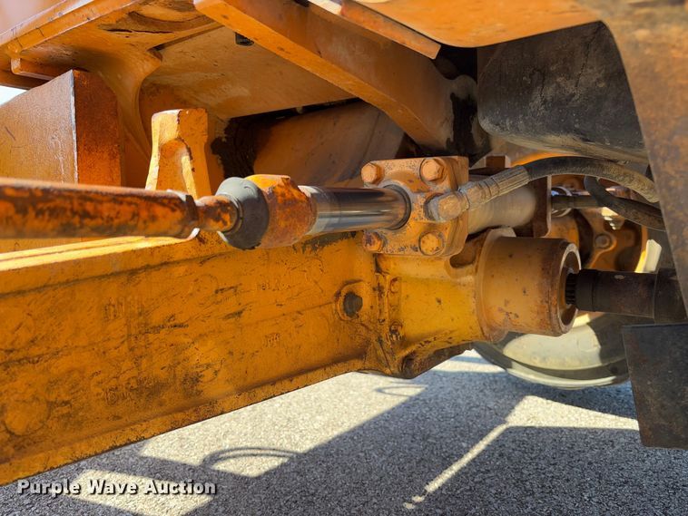 image for item FB3133 2003 Case 580 Super M backhoe