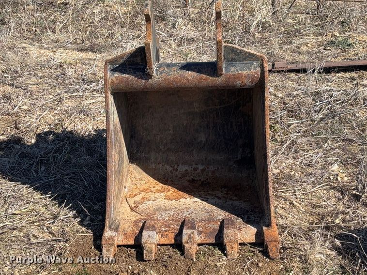 image for item FB3139 24