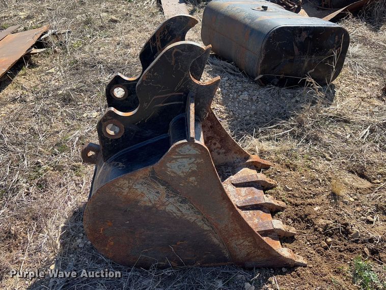 image for item FB3139 24