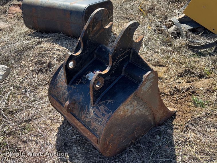 image for item FB3139 24