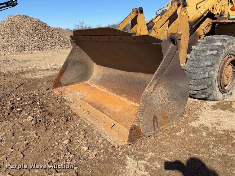 image for item FB3143 1982 Fiat Allis FR15 wheel loader