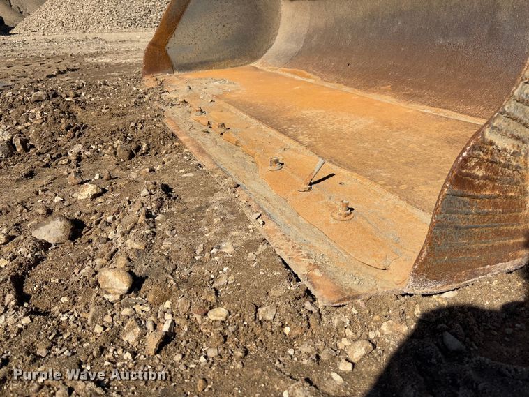 image for item FB3143 1982 Fiat Allis FR15 wheel loader