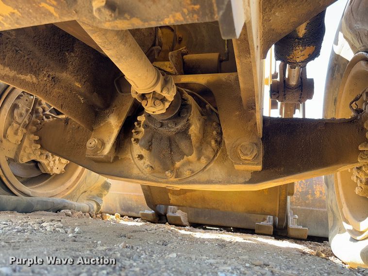 image for item FB3143 1982 Fiat Allis FR15 wheel loader