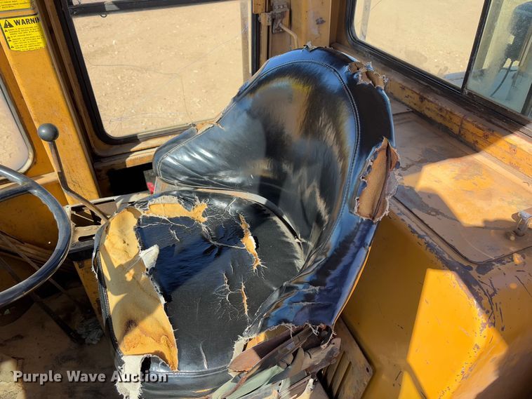 image for item FB3143 1982 Fiat Allis FR15 wheel loader