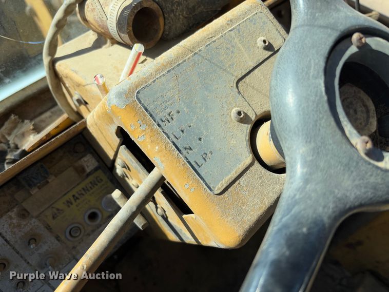 image for item FB3143 1982 Fiat Allis FR15 wheel loader