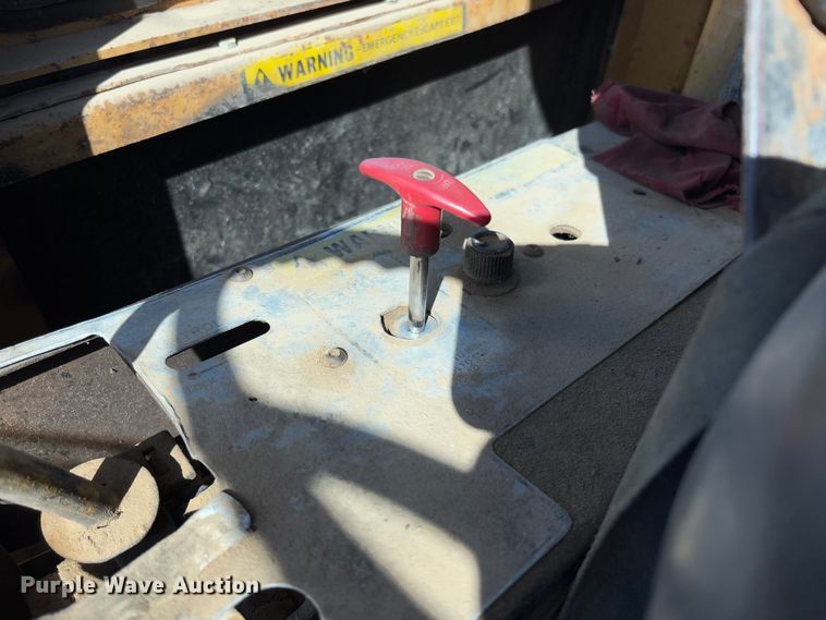 image for item FB3143 1982 Fiat Allis FR15 wheel loader