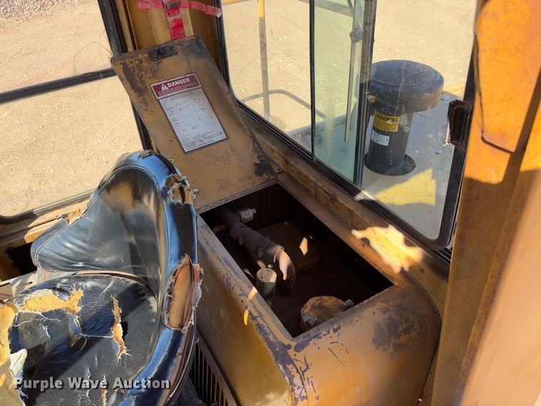 image for item FB3143 1982 Fiat Allis FR15 wheel loader