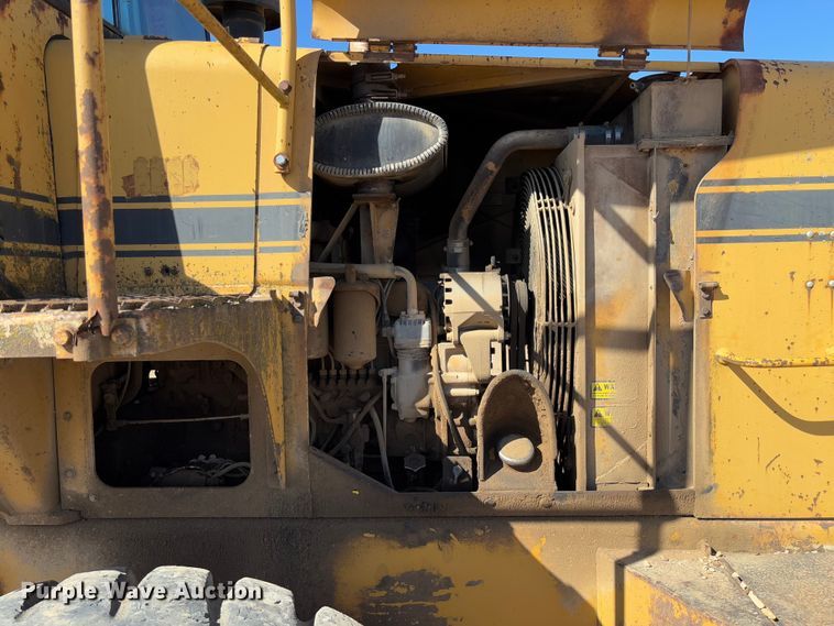 image for item FB3143 1982 Fiat Allis FR15 wheel loader