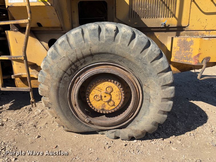 image for item FB3143 1982 Fiat Allis FR15 wheel loader