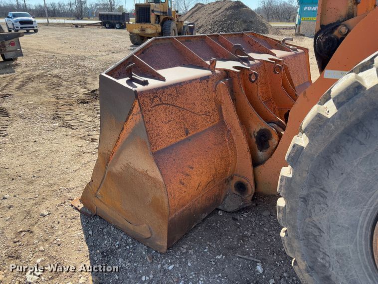 image for item FB3145 1994 Fiat Allis FR220 wheel loader