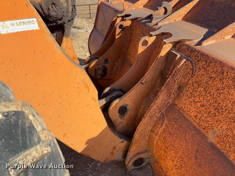 image for item FB3145 1994 Fiat Allis FR220 wheel loader