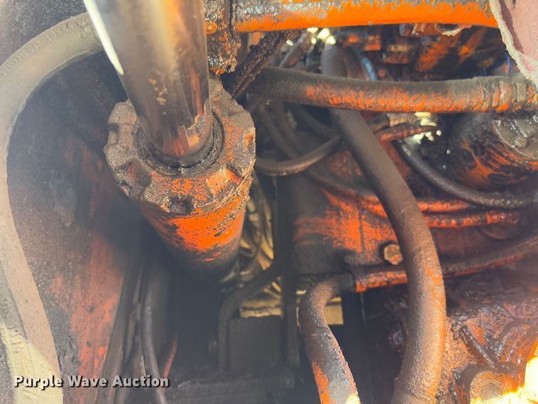 image for item FB3145 1994 Fiat Allis FR220 wheel loader