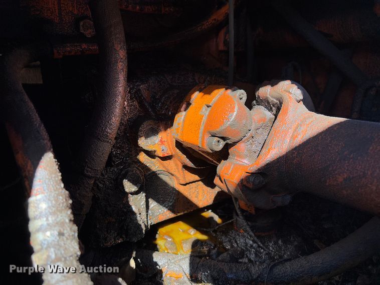 image for item FB3145 1994 Fiat Allis FR220 wheel loader