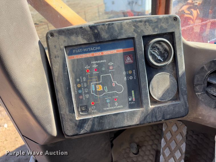 image for item FB3145 1994 Fiat Allis FR220 wheel loader