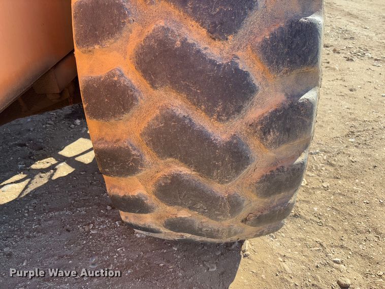 image for item FB3145 1994 Fiat Allis FR220 wheel loader