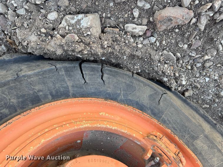 image for item FB3145 1994 Fiat Allis FR220 wheel loader