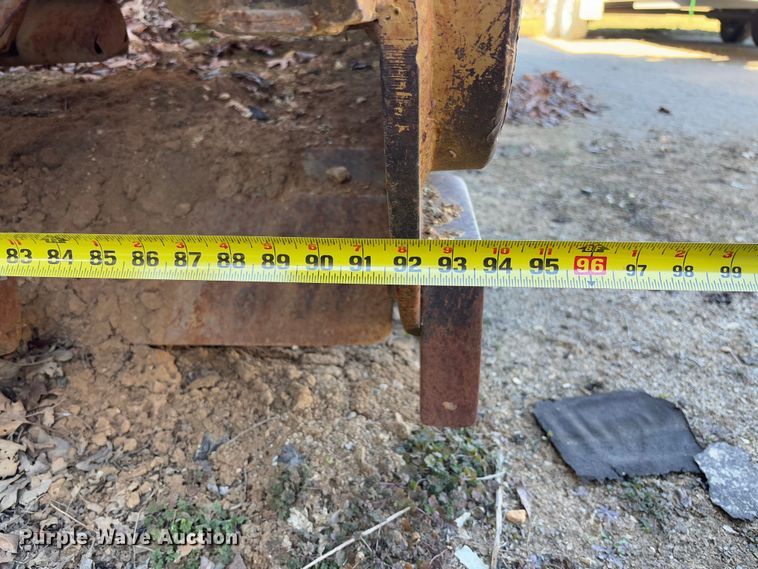 image for item FB3148 1978 Dresser 412 elevating scraper