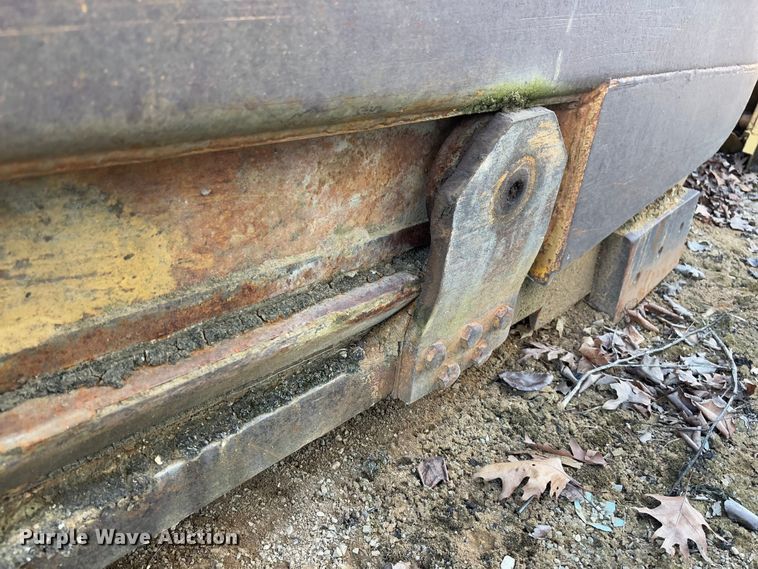 image for item FB3148 1978 Dresser 412 elevating scraper