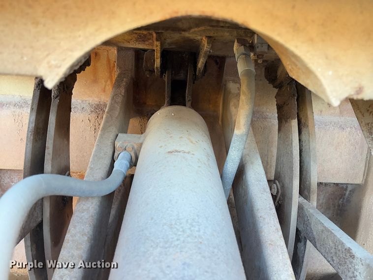 image for item FB3148 1978 Dresser 412 elevating scraper