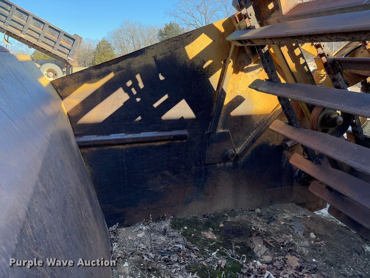 image for item FB3148 1978 Dresser 412 elevating scraper