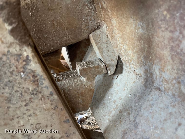 image for item FB3148 1978 Dresser 412 elevating scraper