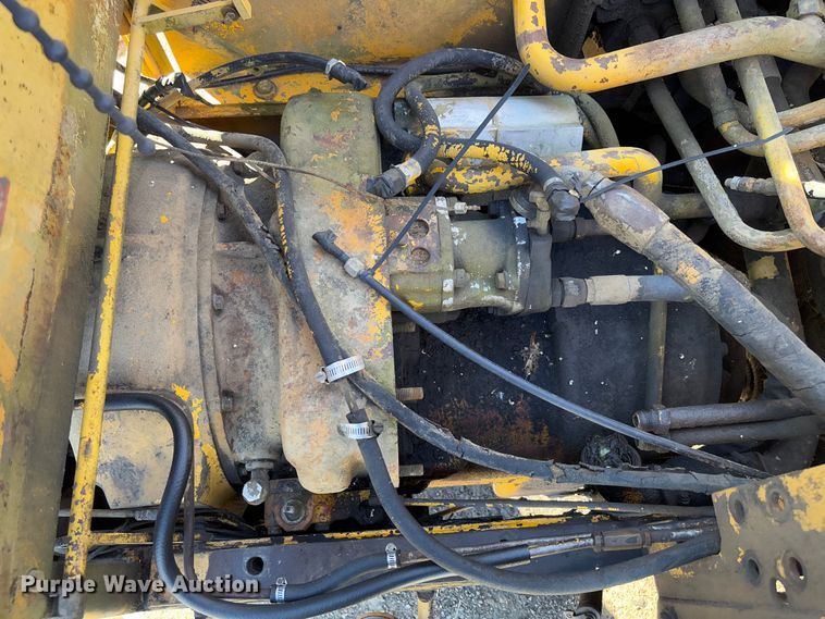 image for item FB3148 1978 Dresser 412 elevating scraper