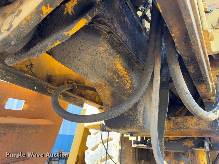 image for item FB3148 1978 Dresser 412 elevating scraper