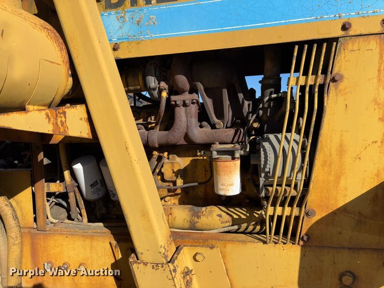 image for item FB3148 1978 Dresser 412 elevating scraper