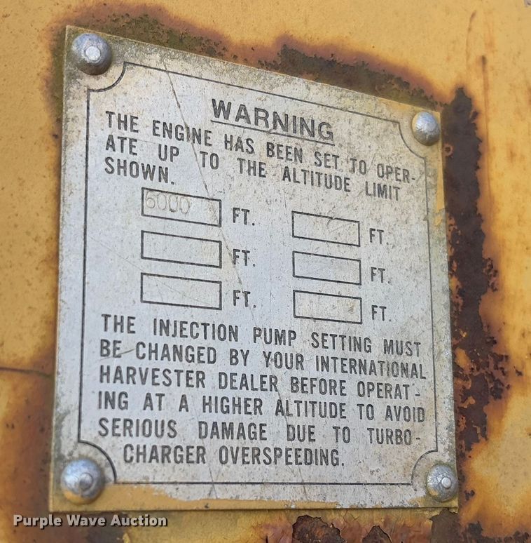 image for item FB3148 1978 Dresser 412 elevating scraper