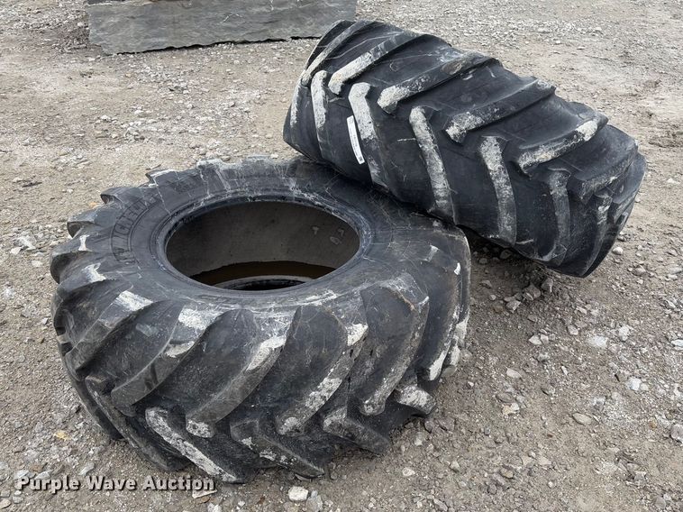 image for item FB3156 (2) Michelin 500/70R24 tires