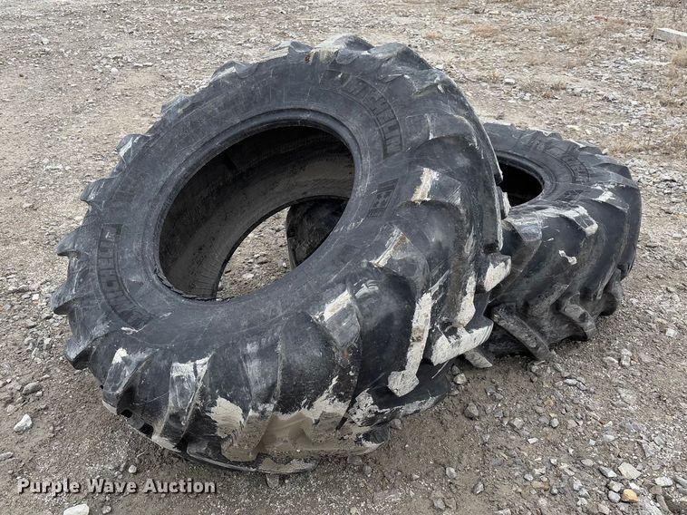 image for item FB3156 (2) Michelin 500/70R24 tires