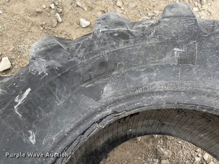 image for item FB3156 (2) Michelin 500/70R24 tires