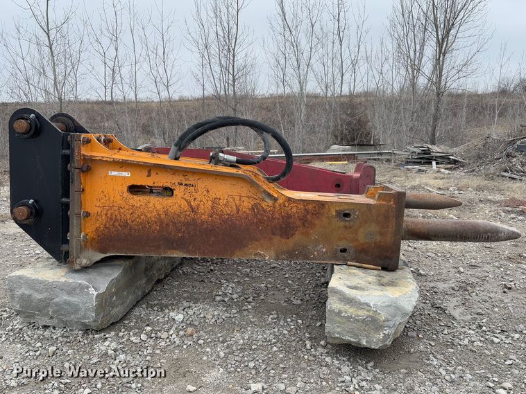 image for item FB3157 Sui BT10000 breaker