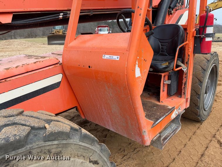 image for item FB3166 2015 JLG Sky Trak 8042 telehandler