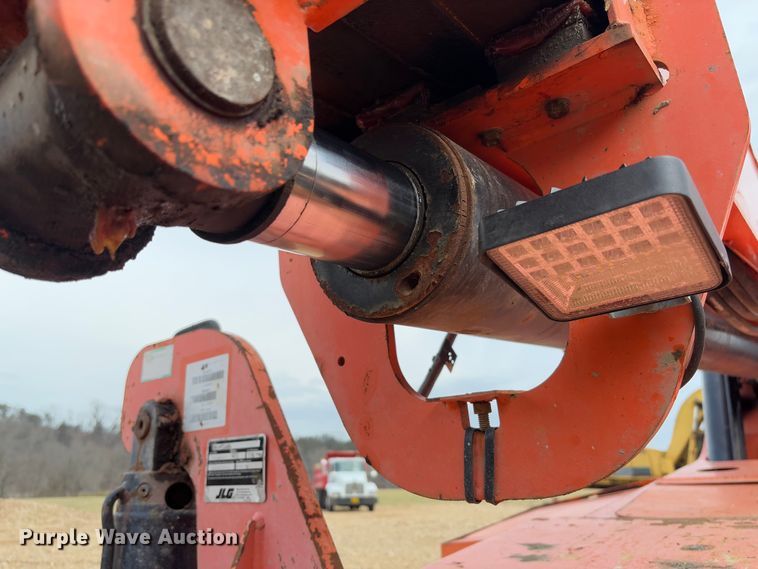 image for item FB3166 2015 JLG Sky Trak 8042 telehandler