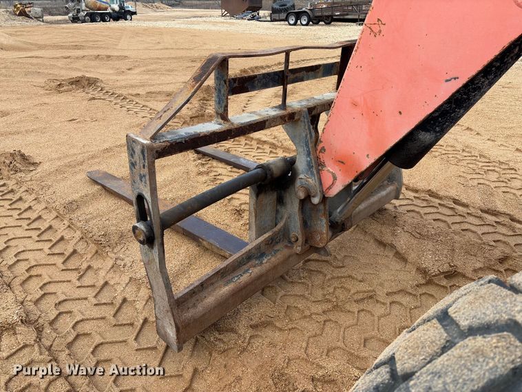 image for item FB3166 2015 JLG Sky Trak 8042 telehandler