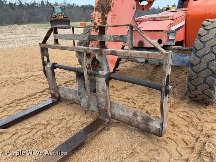 image for item FB3166 2015 JLG Sky Trak 8042 telehandler