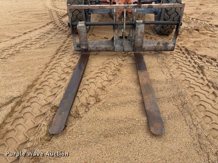 image for item FB3166 2015 JLG Sky Trak 8042 telehandler