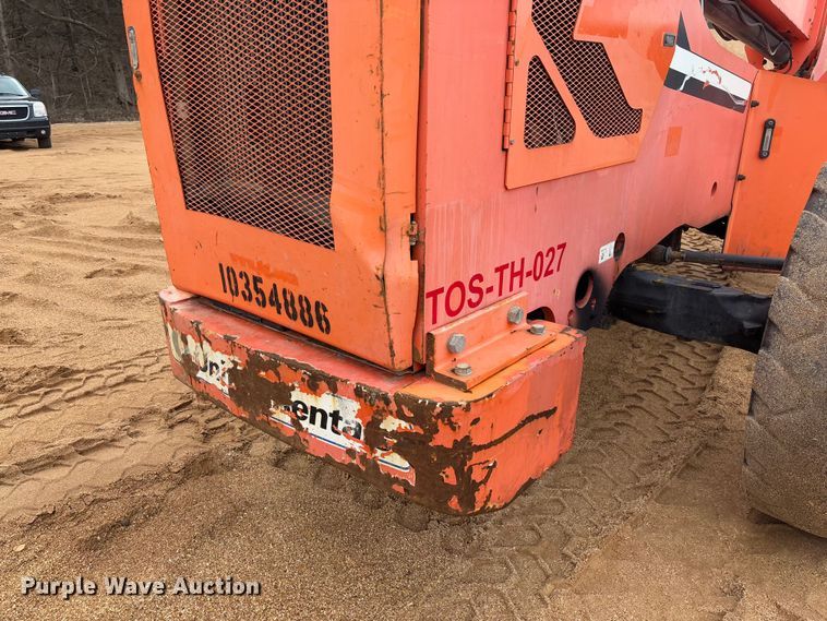 image for item FB3166 2015 JLG Sky Trak 8042 telehandler
