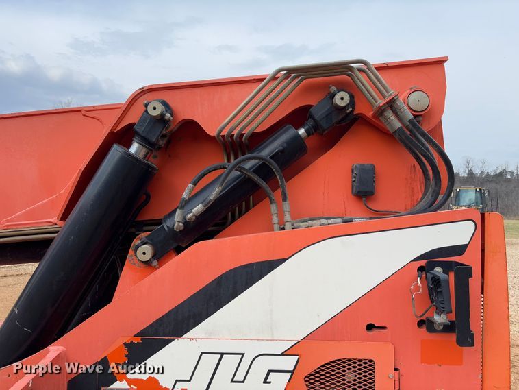 image for item FB3166 2015 JLG Sky Trak 8042 telehandler