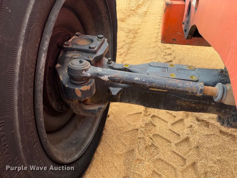 image for item FB3166 2015 JLG Sky Trak 8042 telehandler