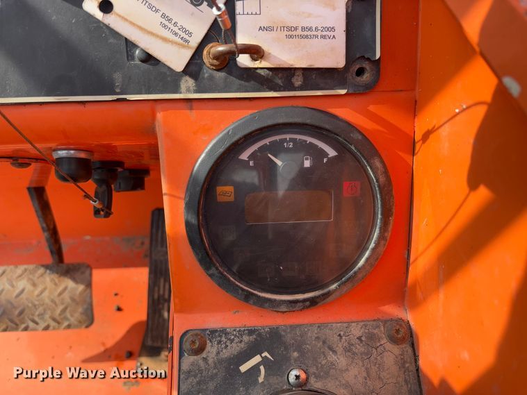 image for item FB3166 2015 JLG Sky Trak 8042 telehandler