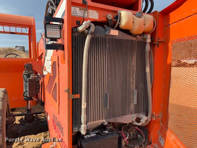 image for item FB3166 2015 JLG Sky Trak 8042 telehandler