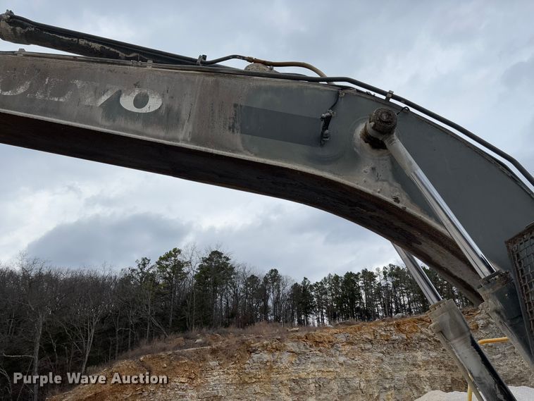 image for item FB3169 2008 Volvo EC210CL excavator