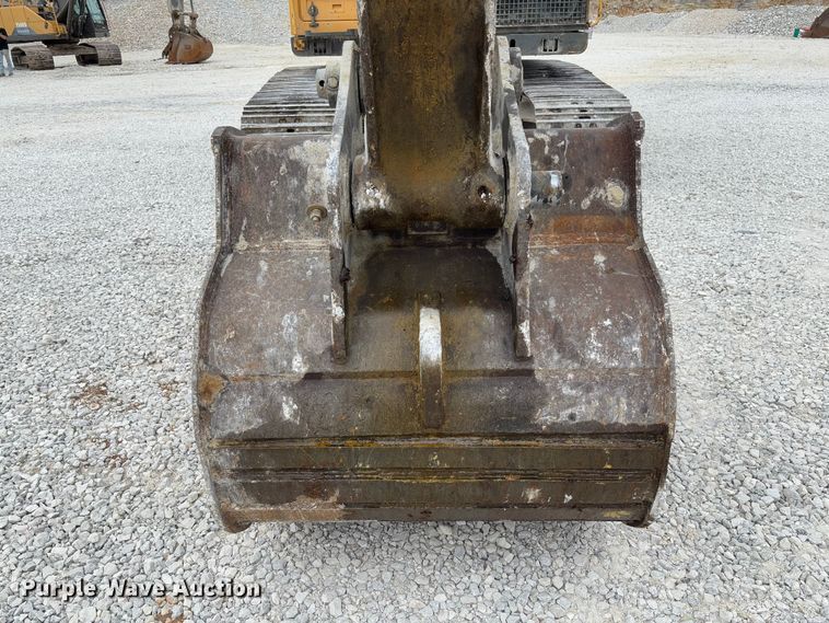 image for item FB3169 2008 Volvo EC210CL excavator